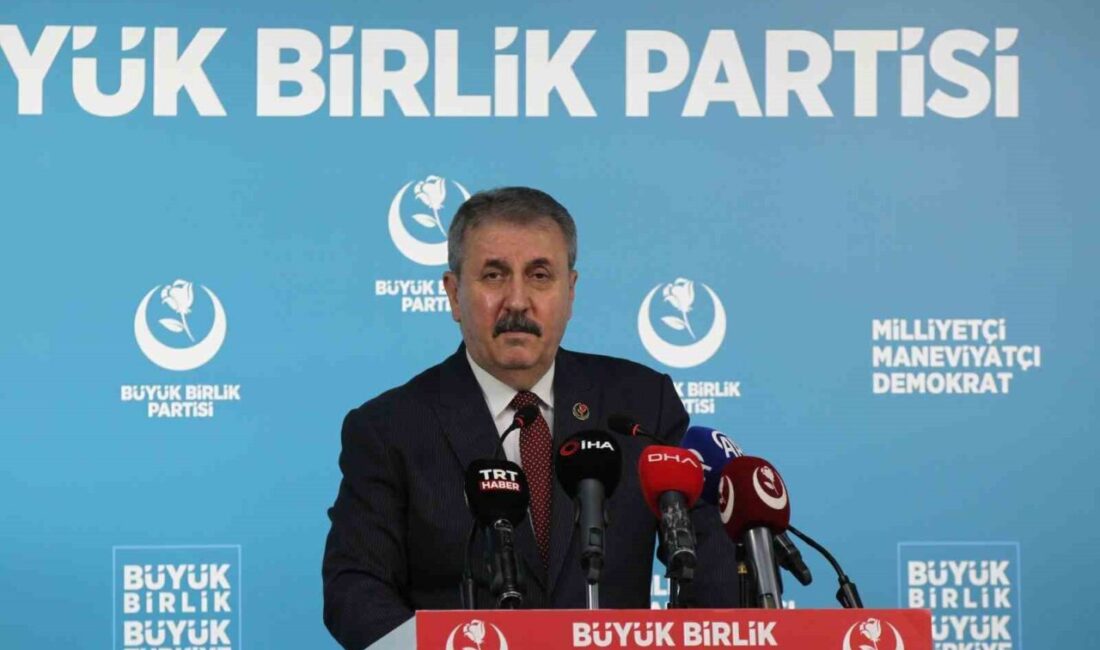 BBP Genel Başkanı Mustafa Destici, Hindistan'ın Pakistan'a saldırısına tepki göstererek,