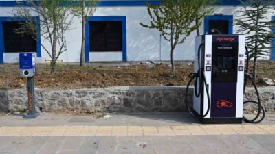 Çankırı Karatekin Üniversitesi'nin Uluyazı Kampüsü'ne 3 elektrikli araç şarj istasyonu