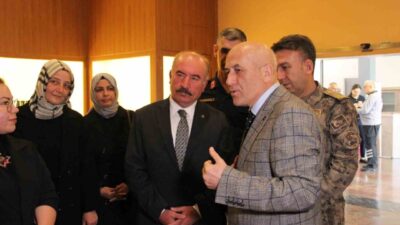 Çorum Valisi Ali Çalgan ve Müze Müdürü Metin Çakar'ın konuşmalarıyla
