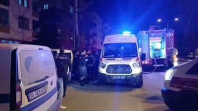 Çorum'da bir apartmanda çıkan yangında 4. kat dumandan etkilendi. Sağlık
