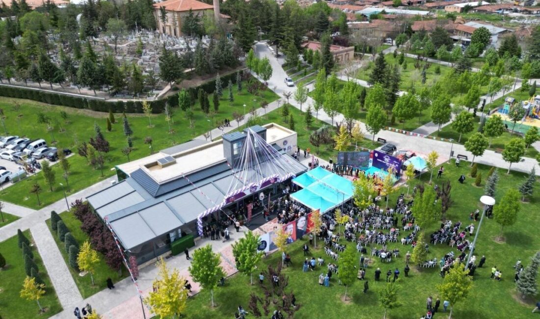 Çorum’da Kadınlara özel Gülnuş Banu Sultan Kadınlar Lokali açıldı Çorum Belediye Başkanı Dr.