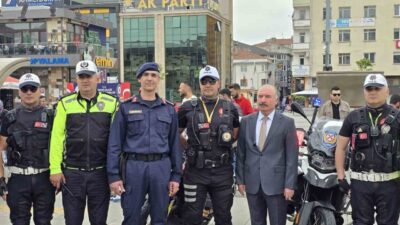 Çorum'da düzenlenen etkinlikte jandarma ve polis ekipleri, Vali Ali Çalgan'ın