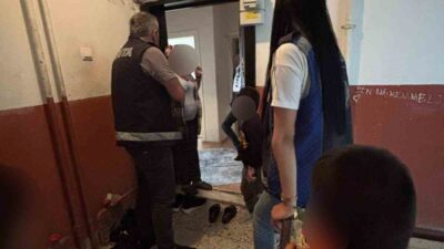 Çorum Belediyesi, şehir merkezinde dilendirilen çocukları toplayarak ailelerine teslim ediyor.