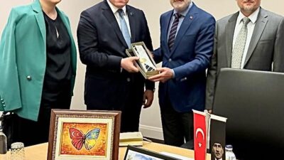 Cumhurbaşkanı Başdanışmanı Yalçın Topçu, Ukrayna Maslahatgüzarı ve Müsteşarını kabul ederek
