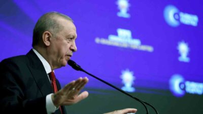 Cumhurbaşkanı Erdoğan, yeni anayasa için çalışmaların başladığını duyurdu. Menderes ve