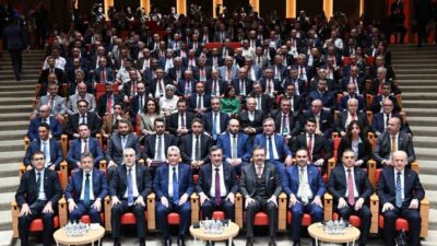 Cevdet Yılmaz, enflasyonun düşmesiyle Türkiye'nin farklı bir perspektife doğru geliştiğini