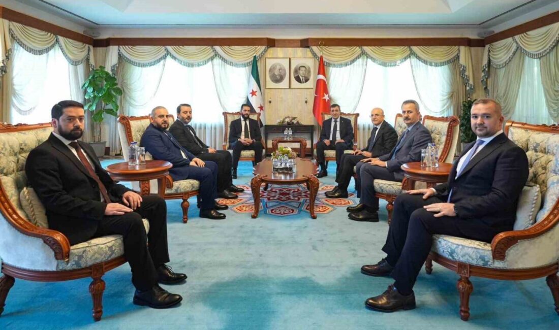 Cumhurbaşkanı Yardımcısı Cevdet Yılmaz, Suriye Cumhurbaşkanı Ahmed Şara ile ekonomik