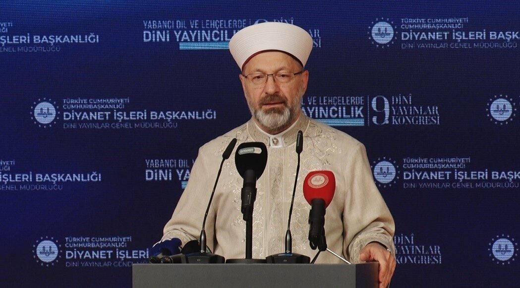 Diyanet İşleri Başkanı Ali Erbaş, 57 farklı dilde 995 esere