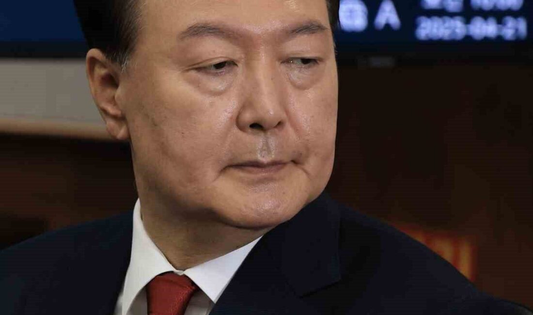 Eski Güney Kore Devlet Başkanı Yoon Suk Yeol, yetkisini kötüye