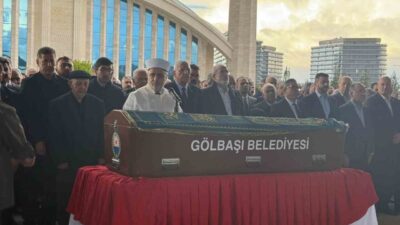 Eski MHP Milletvekili Mehmet Ekici, Ankara'da toprağa verildi. Cenaze namazının