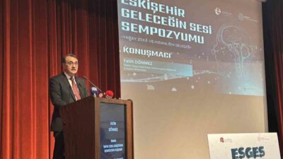 Eskişehir'de ESGES etkinliği TBMM Yapay Zeka Araştırma Komisyonu Başkanı ve