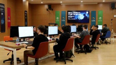 Sakarya Büyükşehir Belediyesi'nin düzenlediği Genç Yazılımcı Proje Yarışması'nın "Etik Hacker"