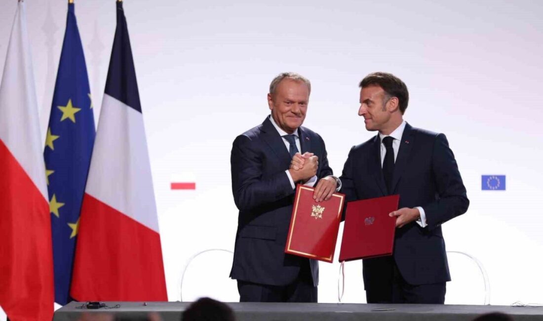 Fransa Cumhurbaşkanı Emmanuel Macron ve Polonya Başbakanı Donald Tusk, savunma