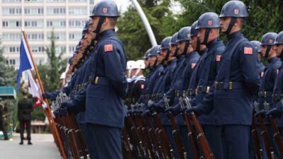 Orgeneral Metin Gürak, Özbekistan Cumhuriyeti Genelkurmay Başkanı Tümgeneral Zaynobiddin Imınov'u