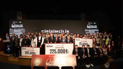 Düzce Üniversitesi ve Düzce Teknopark iş birliğiyle organize edilen Girişimcilik
