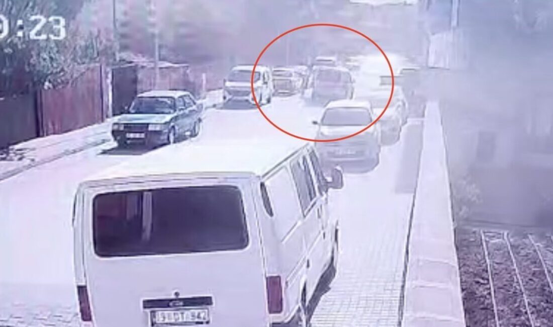 Çorum'un Alaca ilçesinde N.G. isimli çocuk, yolun karşısına geçerken İsmail