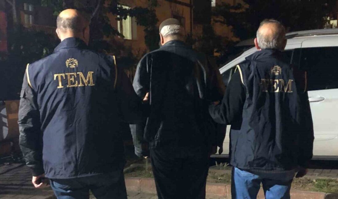 Interpol tarafından kırmızı bültenle aranan terörist Kırıkkale’de yakalandı Kırıkkale'de düzenlenen operasyonda Interpol
