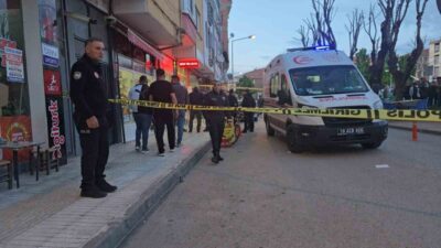 Çorum'da kavga sırasında tabancasını çıkaran Adem Ö., yanlışlıkla kendini vurarak