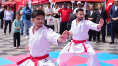 Keçiören'de 19 Mayıs coşkusu erken başladı! Kalaba Kent Meydanı'nda düzenlenen