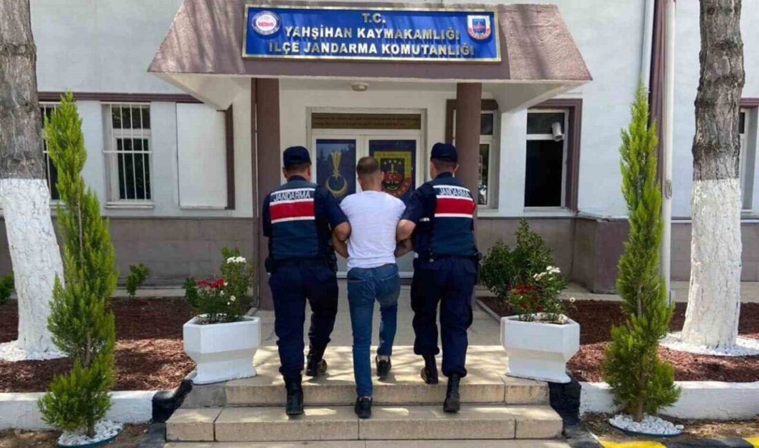 Kırıkkale’de çeşitli suçlardan aranan 2 hükümlü yakalandı Kırıkkale'de yapılan operasyonlarda uyuşturucu