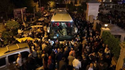 Kırıkkale’de düzenlenen programla kutsal topraklara uğurlanan 180 hacı adayı, dualarla