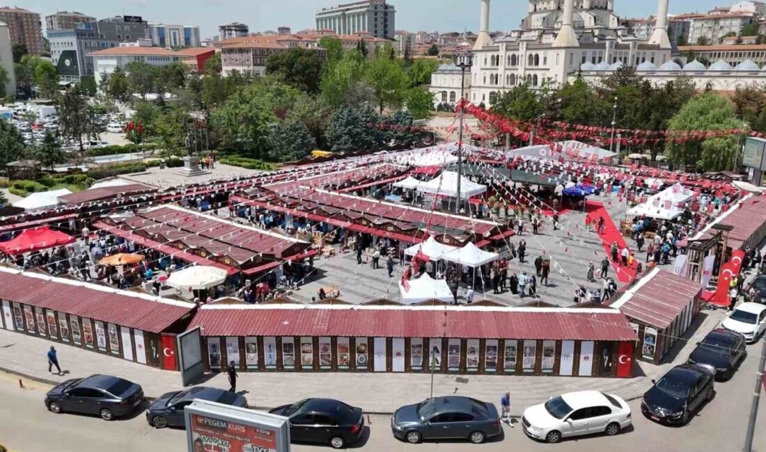 Kırıkkale'de açılan "İşyurtları Ürün ve El Sanatları Fuarı" büyük ilgi
