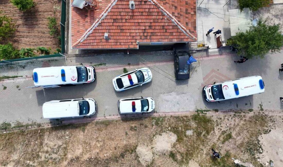 Kırıkkale’de otomobil eve çarptı: Kalp krizi geçiren sürücü hayatını kaybetti Kırıkkale'de kalp krizi geçiren