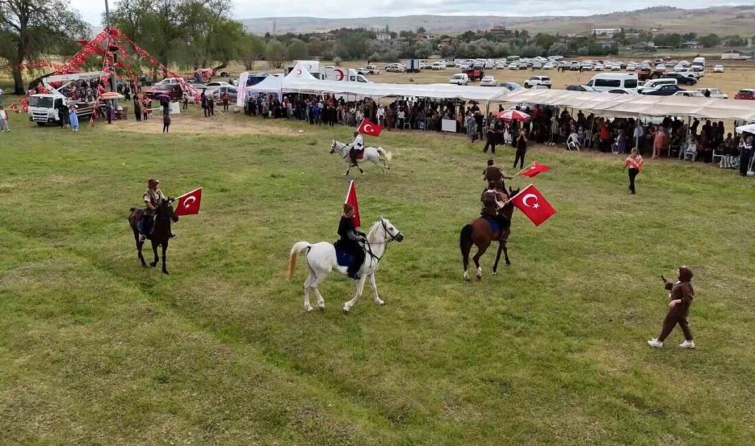 Kırıkkale'de düzenlenen "Aileler Tanışıyor Şenliği ve Yörük Türkmen Şöleni", geleneksel