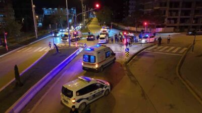 Kırıkkale'de Rektörlük Kavşağı'nda meydana gelen zincirleme trafik kazasında A.U. ve