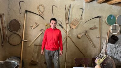 Yüz yılı aşkın geçmişi olan el yapımı tarım aletleri, bir