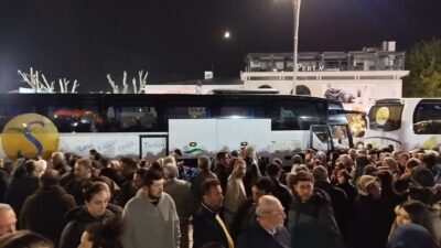 Kırşehir'den 2025 yılının ilk hac kafilesi, duygusal bir uğurlama töreniyle