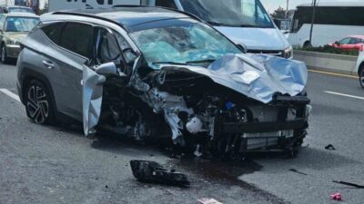 Ankara Ümitköy’deki korkunç kaza, otomobilin durakta bekleyenlere çarpmasıyla 2 kişinin