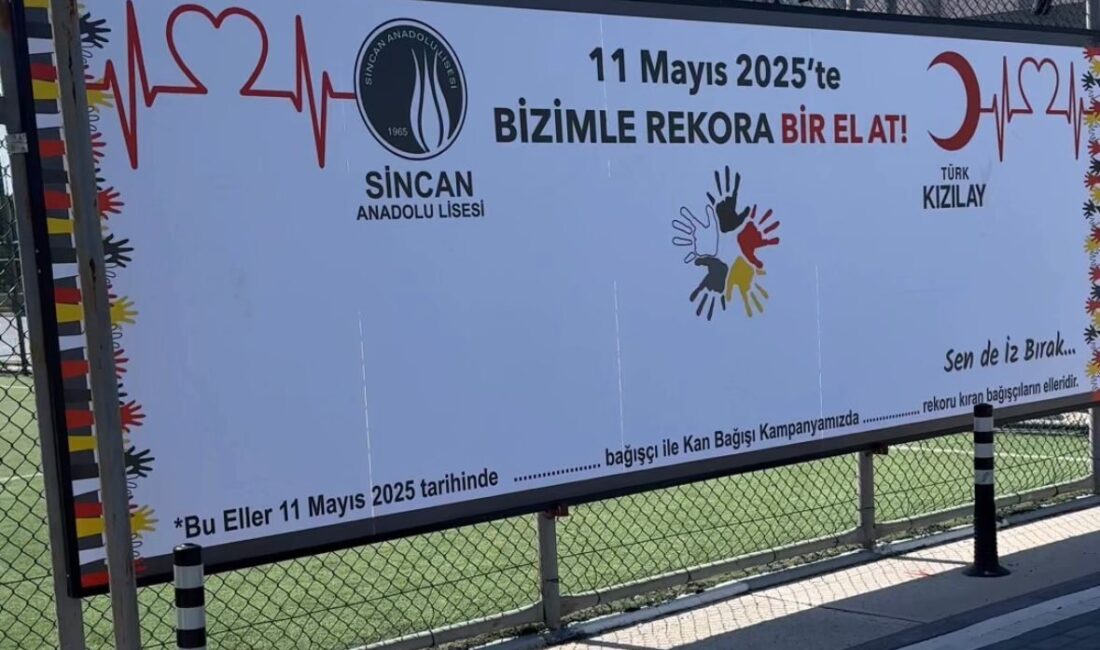Ankara'da Sincan Anadolu Lisesi öğrencileri, Anneler Günü'nde düzenledikleri kan bağışı