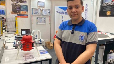 Eskişehirli öğrencilerin geliştirdiği yangın söndürme dronu ve arama kurtarma robotu,
