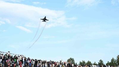 İnönü Üniversitesi'nin 50. kuruluş yıl dönümünde Malatya'da gerçekleşen SOLOTÜRK gösterisi