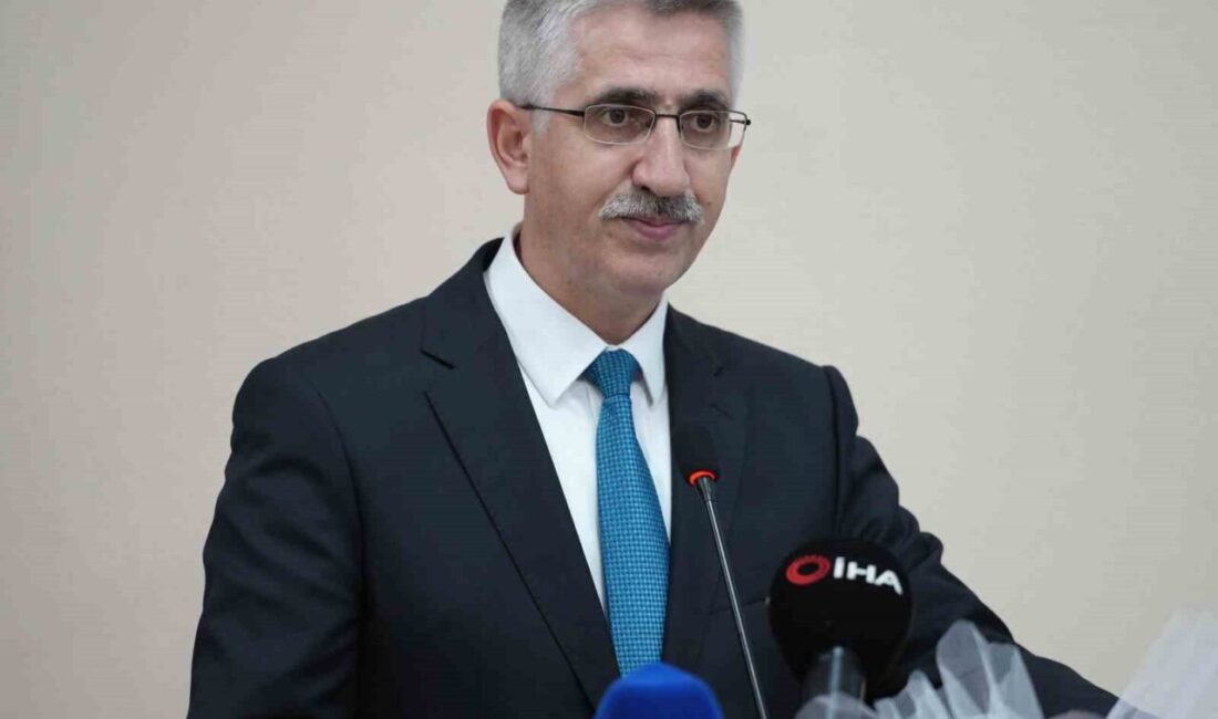 Milli Eğitim Bakan Yardımcısı’ndan öğretmenlere “yabancı dil” uyarısı: “Sınıfa adımını atar atmaz, öğrettiği dili konuşmalı” Milli Eğitim Bakan Yardımcısı