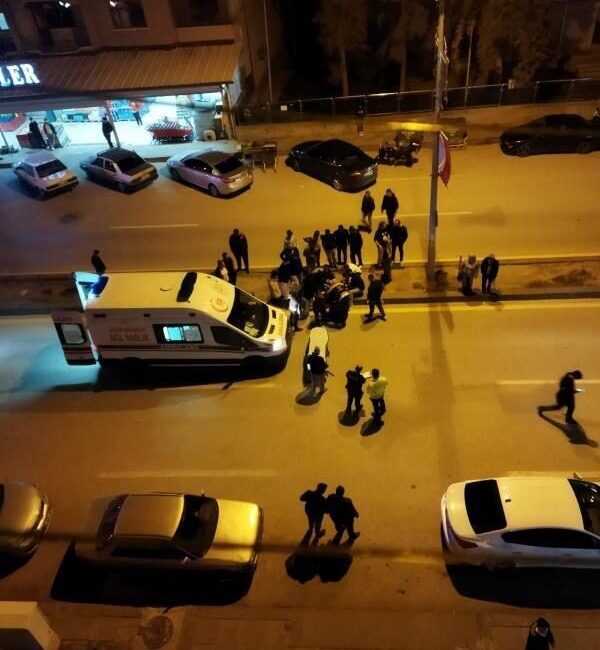 Akyurt'ta yolun karşısına geçmeye çalışan Nurettin Cankurtaran'a motosiklet çarptı. Kazada