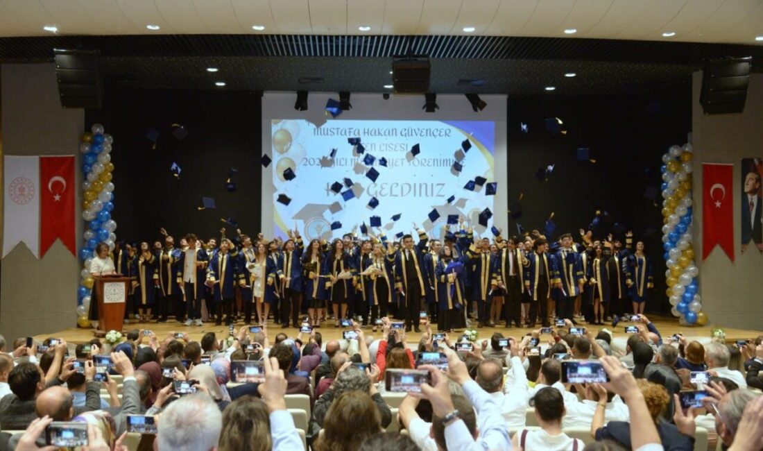 Mustafa Hakan Güvençer Fen Lisesi öğrencileri, 2024-2025 Eğitim-Öğretim Yılı'nı 15