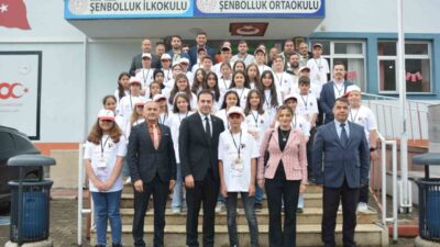 Ordu'nun İkizce ilçesinde düzenlenen bilim şenliğinde, 36 öğrenci ve 7