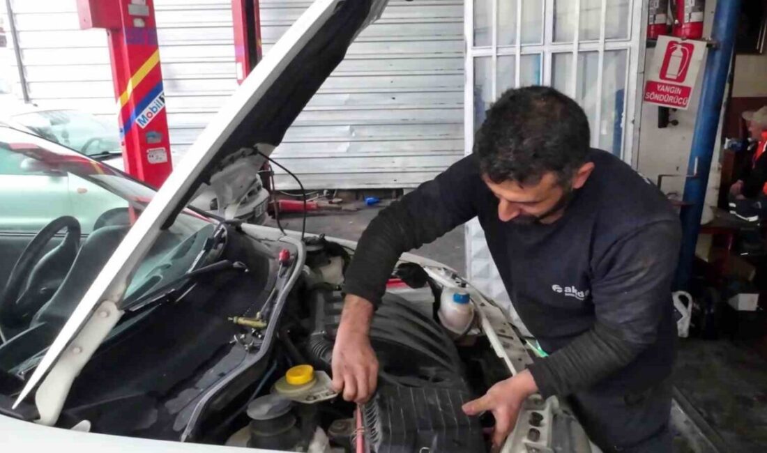 Yozgat'ta oto bakım ustaları, yaz aylarında araçların performansı ve güvenliği