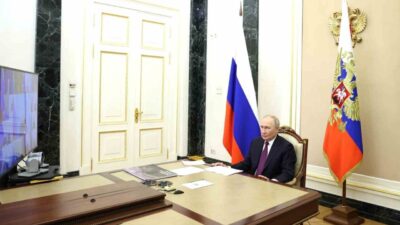 Putin, Rusya'nın Ukrayna sınırında "tampon bölge" oluşturma çalışmalarını açıkladı. Putin,