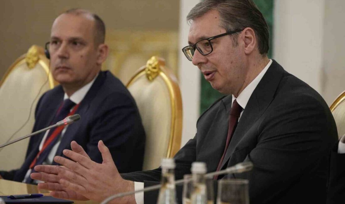 Rusya Devlet Başkanı Putin ve Sırbistan Cumhurbaşkanı Vucic, Zafer Günü'nde