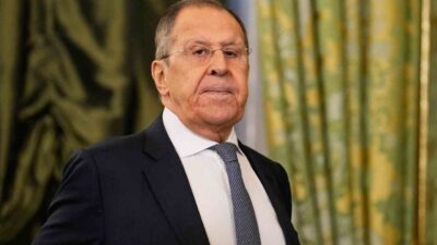 Rusya Dışişleri Bakanı Lavrov, Zelenskiy'e sert eleştirilerde bulunarak ateşkes müzakerelerini