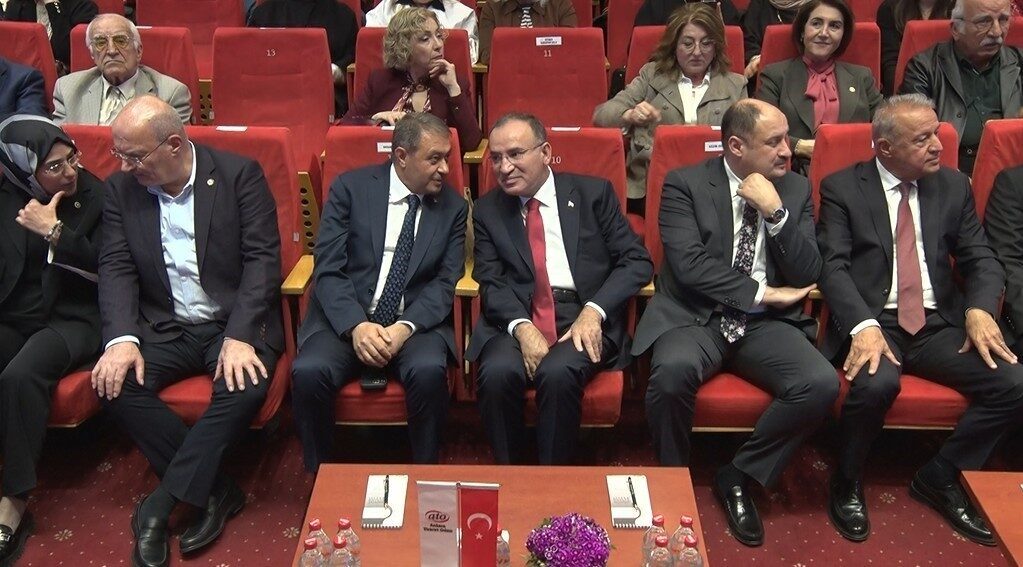 Şanlıurfa'nın kurtuluşunun 105. yıldönümü Ankara Ticaret Odası'nda kutlandı. Programda, Şanlıurfa'nın