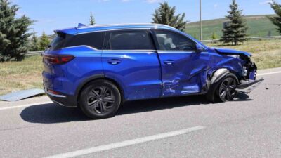 Y.D. idaresindeki otomobilin traktöre çarpması sonucu Yozgat'ın Saraykent ilçesinde meydana