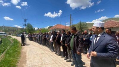 Sarıkaya ilçesinde yağışların az olmasından dolayı Konurlu köyünde vatandaşlar yağmur