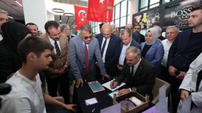 Çayırova Belediyesi Bilim Şenliği Prof. Dr. Necmettin Erbakan Kültür Merkezi’nde