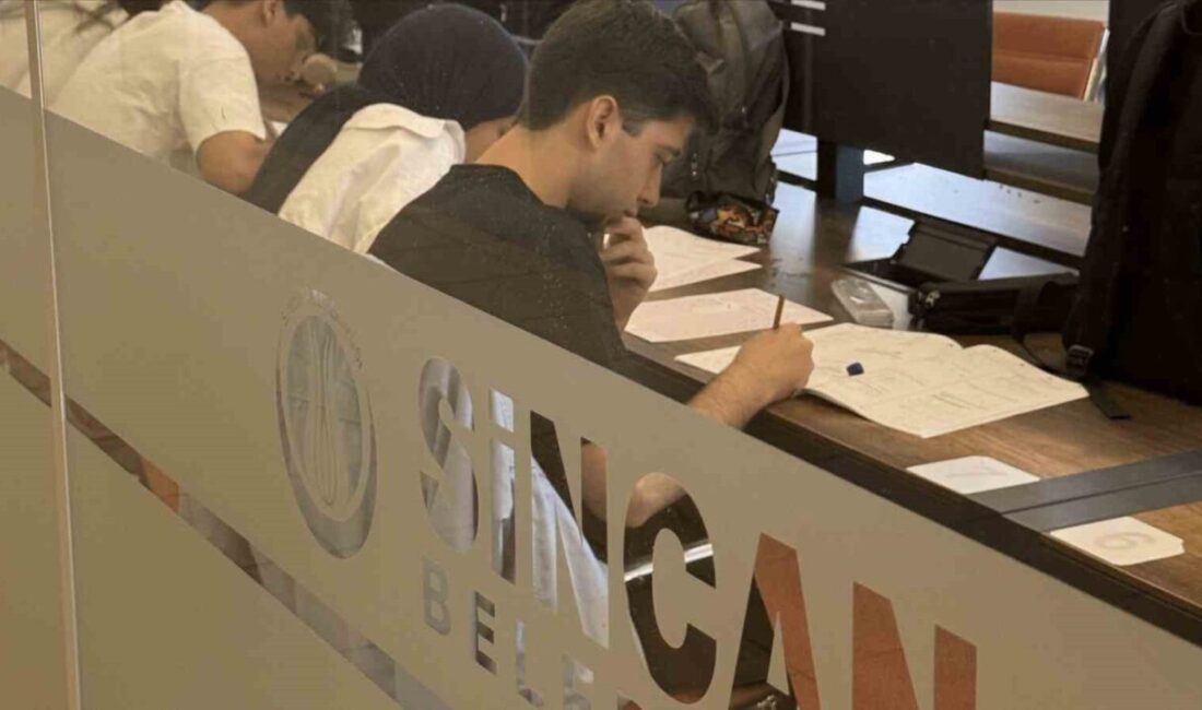 Sincan Belediyesi, gençler için ücretsiz olarak gerçekleştirilen Alan Yeterlilik Testi