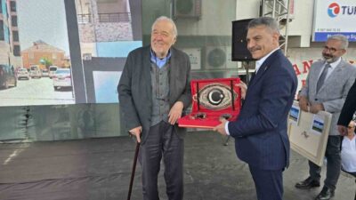 Sorgun Belediyesi'nin düzenlediği Kitap Günleri'nde Prof. Dr. İlber Ortaylı'nın konuşmasıyla