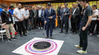 Sakarya'da SUBÜ ve SAMİB iş birliğiyle gerçekleşen Robot ve Teknoloji